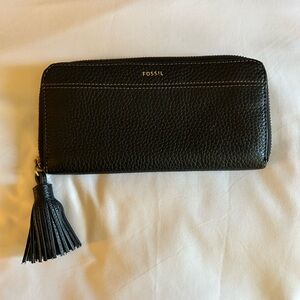 Fossil Black Pebbled Leather Zip Wallet with Tassel